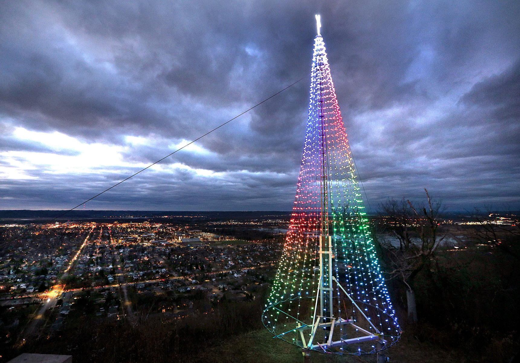 2019 Rotary Lights display atop Grandad Bluff